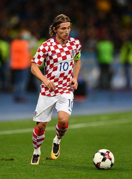 快船客场126-113逆转尼克斯，哈登伦纳德合砍56分带队取胜