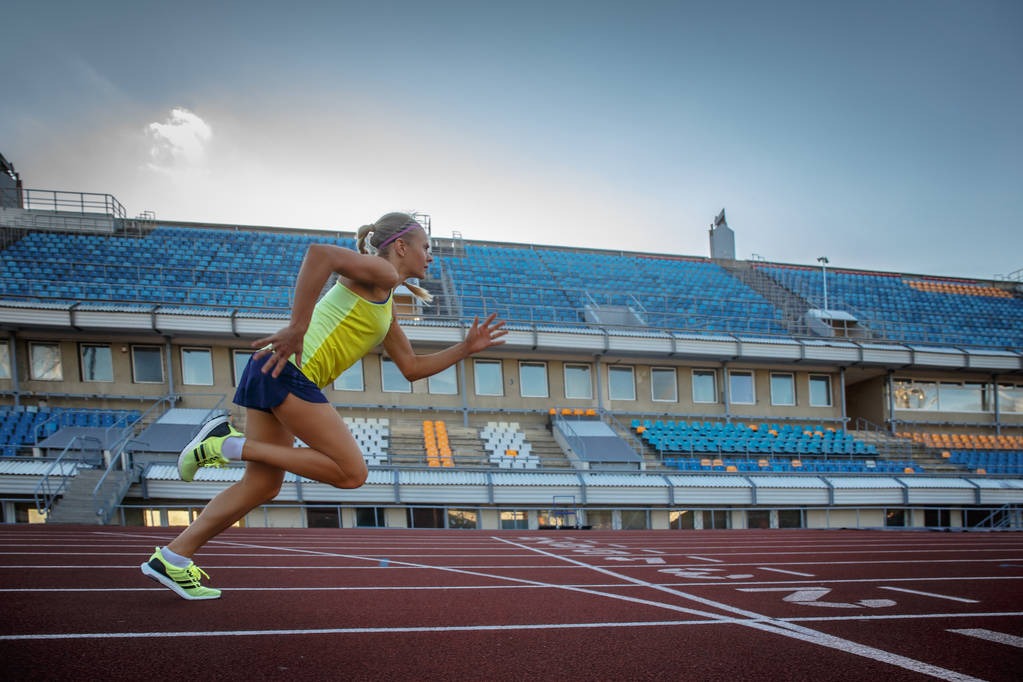 亚冠二级联赛：C罗首秀助攻利雅得胜利5球